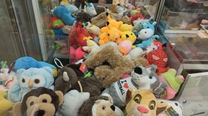 Играю в автомат с Игрушками #70 / Крутая Обезьяна / Автомат с игрушками / Автомат Хватайка