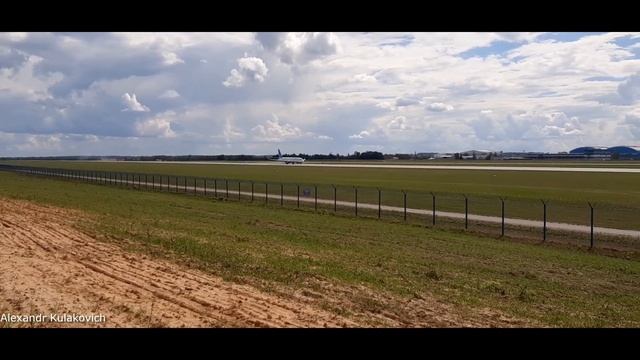 Boeing 737-8LJ RA-73240 Pobeda Landing at the Minsk MSQ/UMMS смотреть онлайн