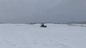 Моя Аэролодка  Флагман 380 летает по  глубокому снегу