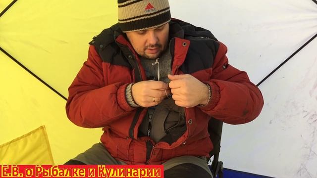 Супер лайфхак для зимней рыбалки автоматическая мотыльница которая сама убирается в рукав. смотреть онлайн