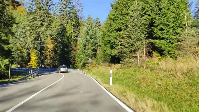 Tesla Model 3 , в горы на электромобиле. 24 Квт/Ч на 162 километра с подъемом на 1000 метров. смотреть онлайн