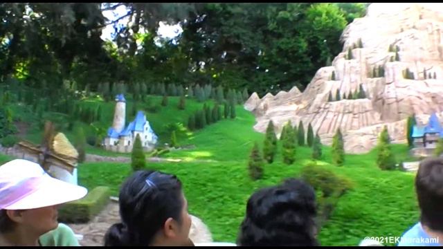 Storybook Land Canal Boats - Disneyland - June 12, 2007 смотреть онлайн