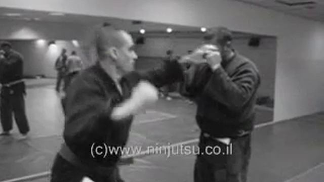 Jumping elbow to head - technique for AKBAN wiki смотреть онлайн