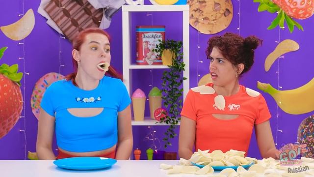 ЧЕЛЛЕНДЖ «100 СЛОЕВ ЕДЫ» || Гигантские vs крошечные продукты на 24 часа от 123 GO! CHALLENGE смотреть онлайн