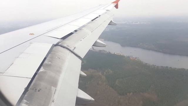 Посадка в Берлине (Landing at Berlin) A320 смотреть онлайн