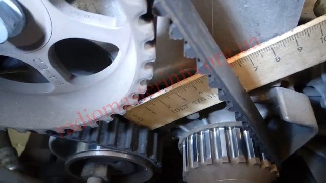 Рено Логан 1.6. Замена ремня ГРМ. смотреть онлайн