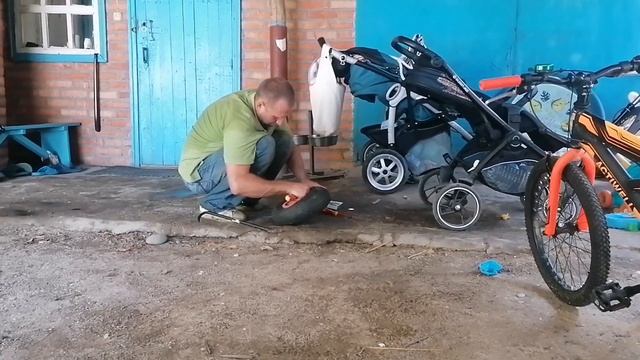 Косим траву на участке. смотреть онлайн