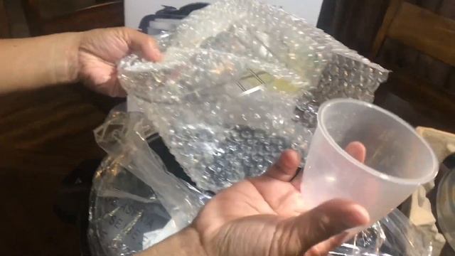 UnBoxing BELLA 8 QT 10 in 1 Multi Cooker (Part 1) смотреть онлайн