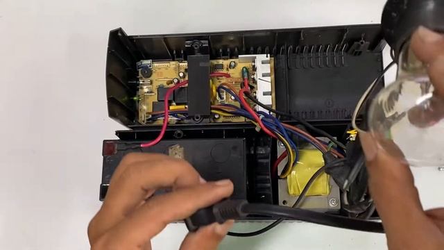 Lắp bình cho Ups Apc 650 смотреть онлайн