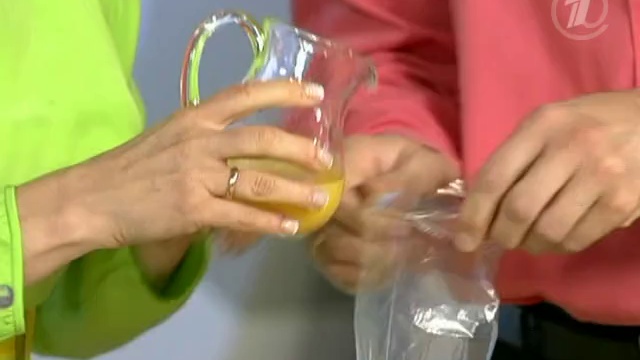 Экономия времени. Как приготовить мороженое за 1 минуту смотреть онлайн