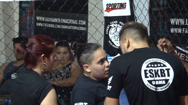 Lourdes Araujo vs Wanda Zarate - Velada UMK смотреть онлайн