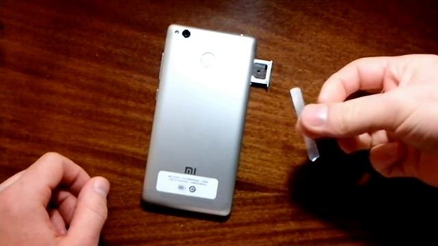 Как вытащить застрявший лоток сим карты Xiaomi Redmi 3s | How To Remove A Stuck Sim Card Tray смотреть онлайн