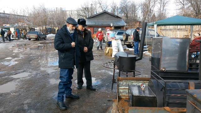 2017.03.25 - Иваново - Юра и Азиз на рынке (Рабочий посёлок) смотреть онлайн