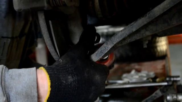 Замена рычага передней подвески Рено Логан. Replacing The Front Suspension Arm Renault Logan