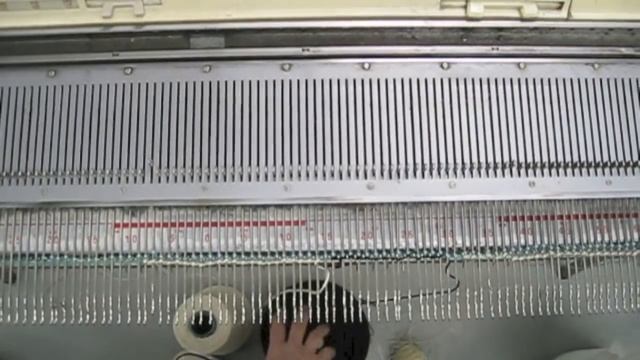 Knit Design Courses Intarsia Sweater смотреть онлайн