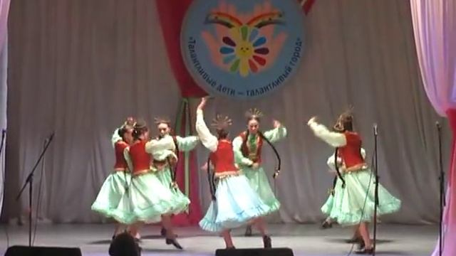 Башкирский танец "Цветущий курай". Исполнитель Народный хореографический ансамбль "Фантазия" смотреть онлайн