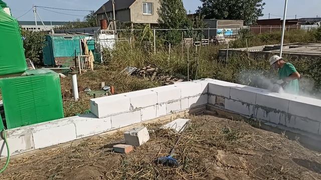 ?Циркуляркой на АКБ делаю штробы в 1 ряду под армирование смотреть онлайн