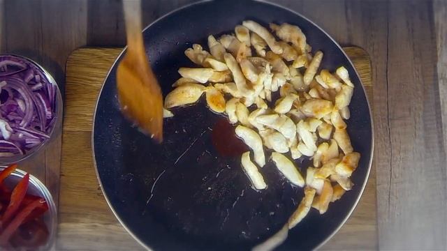 Блины с курицей и болгарским перцем.Простые рецепты от wowfood.club смотреть онлайн
