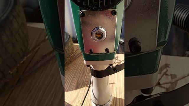 Отбойный молоток Favorite уровень масла