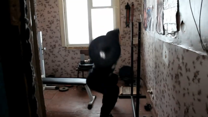 Деревенский пауэрлифтер! смотреть онлайн