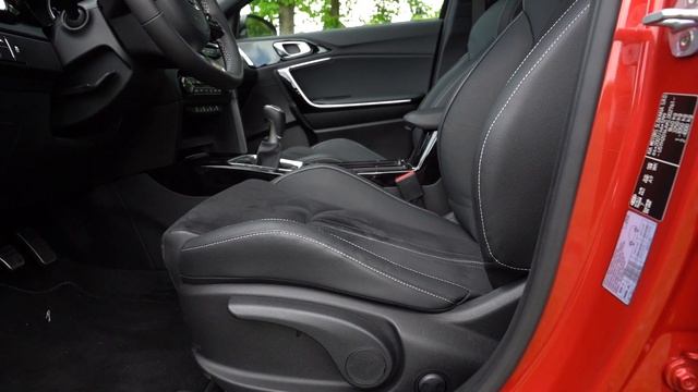 Kia ProCeed 1 4 T GDI GT Line смотреть онлайн