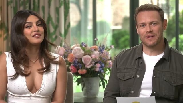 Priyanka Chopra Jonas and Sam Heughan Interview Each Other смотреть онлайн