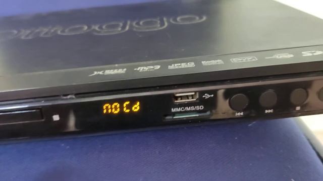 How to insert Cd/Dvd inside Dvd Player смотреть онлайн