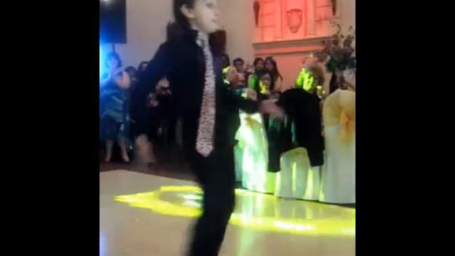 Dancing Artinian's 4 