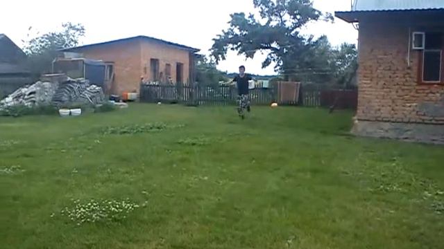 arabflip aerial(арабське сальто-колесо без рук) смотреть онлайн