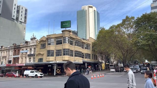 Walking Elizabeth Street | Autumn 2023 | Melbourne Australia | 4K HDR смотреть онлайн