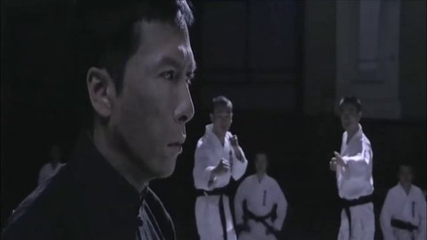 Ип Ман против 10 бойцов