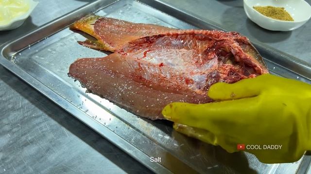 Sold 100-200 Kg Per Day. Fresh Fish From Amu Darya. Uzbek Cuisine