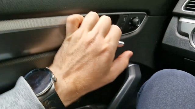 Мало кто знает, что будет если зажать кнопку открытия автомобиля!