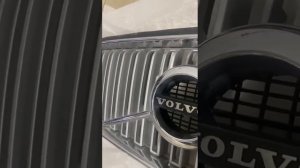 Передняя решетка радиатора Volvo xc90 2015 год