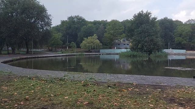 Беженцы с Мариуполя в Парке смотреть онлайн