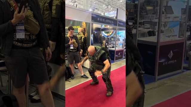 БЕРПИ В ЭКЗОСКЕЛЕТЕ смотреть онлайн