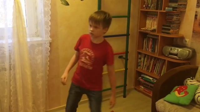 ZVEROZNAYKA. Выпуск 12. Райские птицы - танцоры. смотреть онлайн