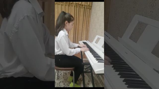 Нурхан Анеля 7 кл., пр. Жумагалиева Ш.М./ М. Клементи Сонатина ор 38 номер 3 (1, 2часть) смотреть онлайн