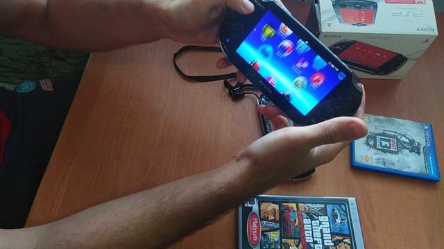 PSVITA ИЛИ PSP СРАВНЕНИЕ И ОБЗОР смотреть онлайн