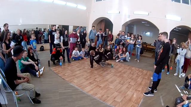 Black Ghost & Doronya vs AnnAnstro & ??? смотреть онлайн