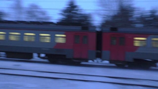 Электропоезд ЭД4М-0229 сообщением Москва - Ипподром смотреть онлайн