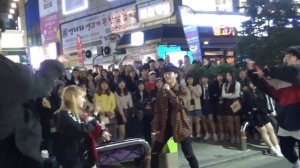 Русские танцуют в Корее/ вызвали на танец Red spark 레드스파크 Maxxam and Dasha