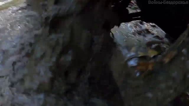 ЛуАЗ ездит где хочет по грязи. на ЛуАЗе в лес. покатушука на ЛуАЗе смотреть онлайн