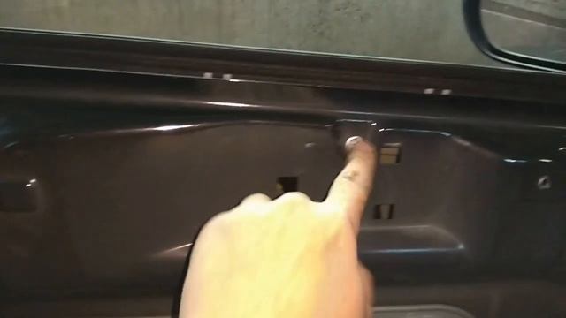 Не спешите менять замок двери Nissan QASHQAI смотреть онлайн