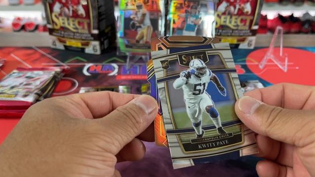 2021 Panini Select Football 6-Pack Blaster Box (Green & Yellow Prizms!) смотреть онлайн