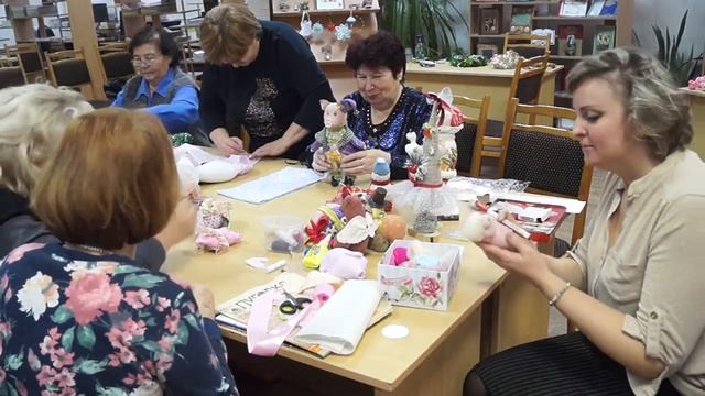 В анапской библиотеке учат шить мягкие игрушки смотреть онлайн