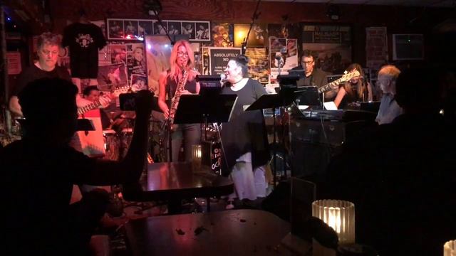 JPT "Turn Your Love Around" смотреть онлайн