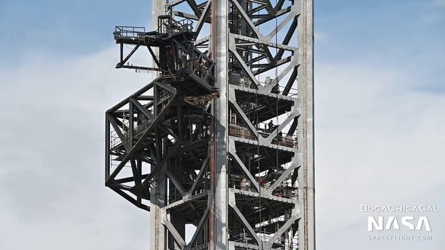 Upgraded Load Spreader Delivered to Starbase | SpaceX Boca Chica смотреть онлайн