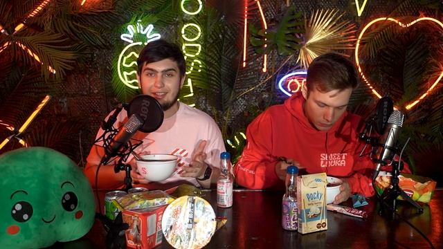 Едим Азиатскую Еду - Отвечаем На Ваши Вопросы! Мукбанг