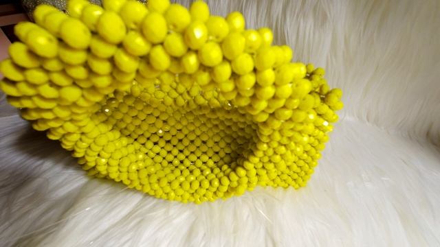 Как правильно прикрепить КРУГЛУЮ ручку к сумке из бусин ? How attach ROUND handle to a bag of beads смотреть онлайн